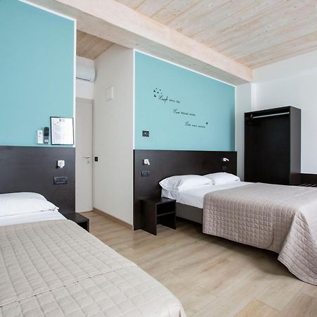 Il B&B Di Piazza Motta Albese Con Cassano 外观 照片